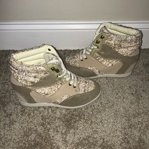 $8 sale plus 25% off bundles